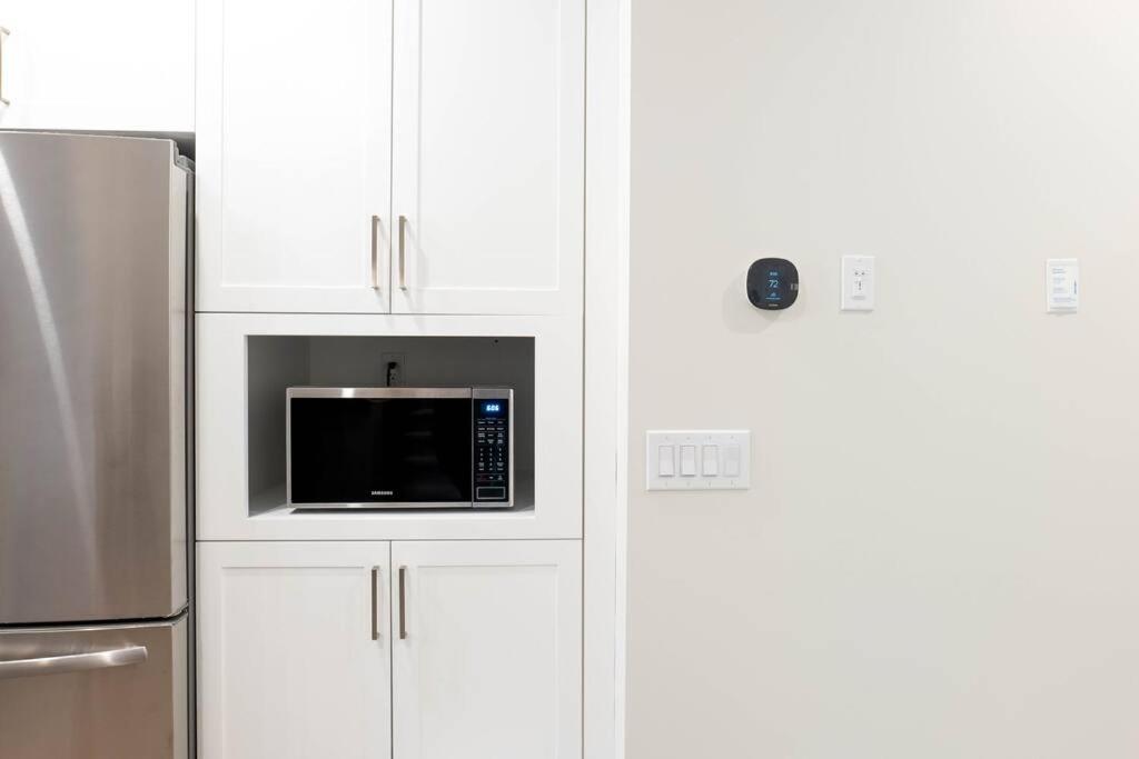 Luxury Niagara 3 Bdr Townhouse /Garage Διαμέρισμα Εξωτερικό φωτογραφία