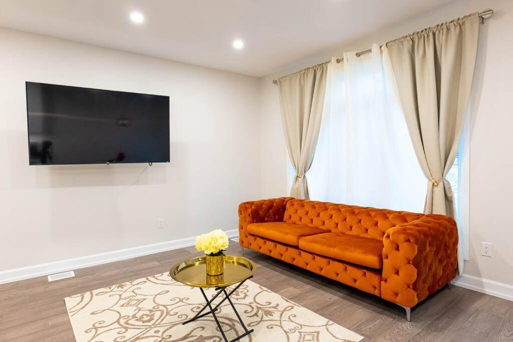 Luxury Niagara 3 Bdr Townhouse /Garage Διαμέρισμα Εξωτερικό φωτογραφία