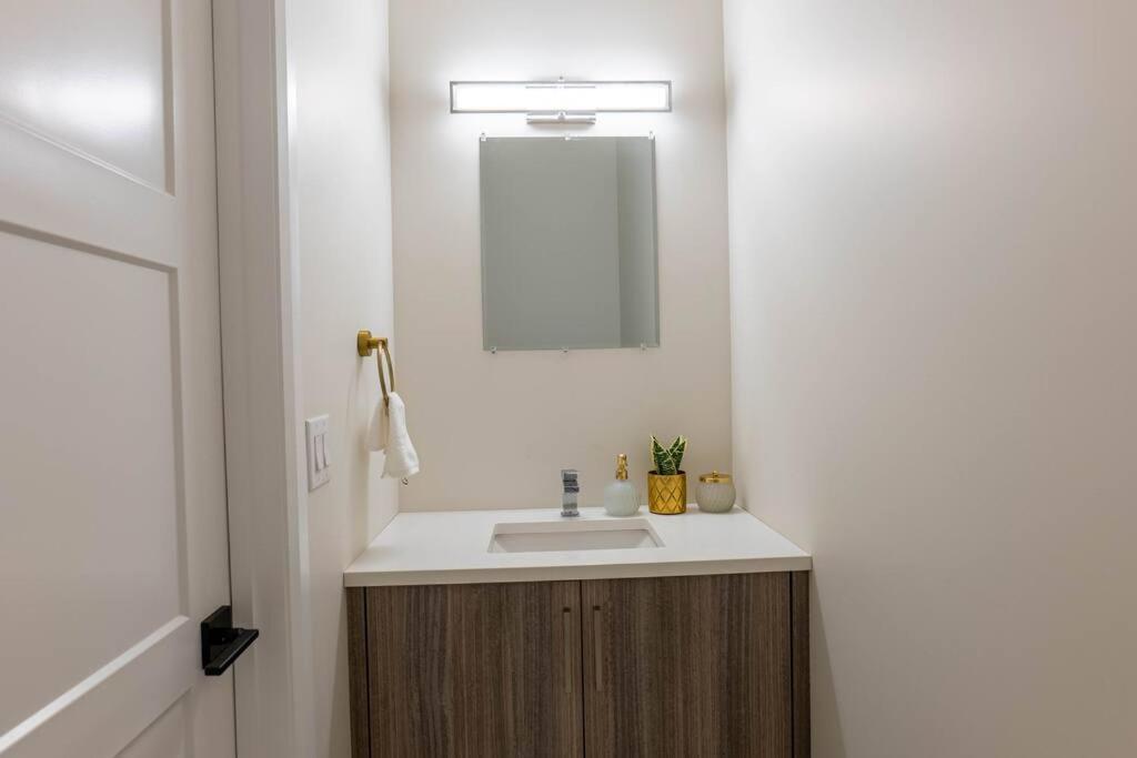 Luxury Niagara 3 Bdr Townhouse /Garage Διαμέρισμα Εξωτερικό φωτογραφία