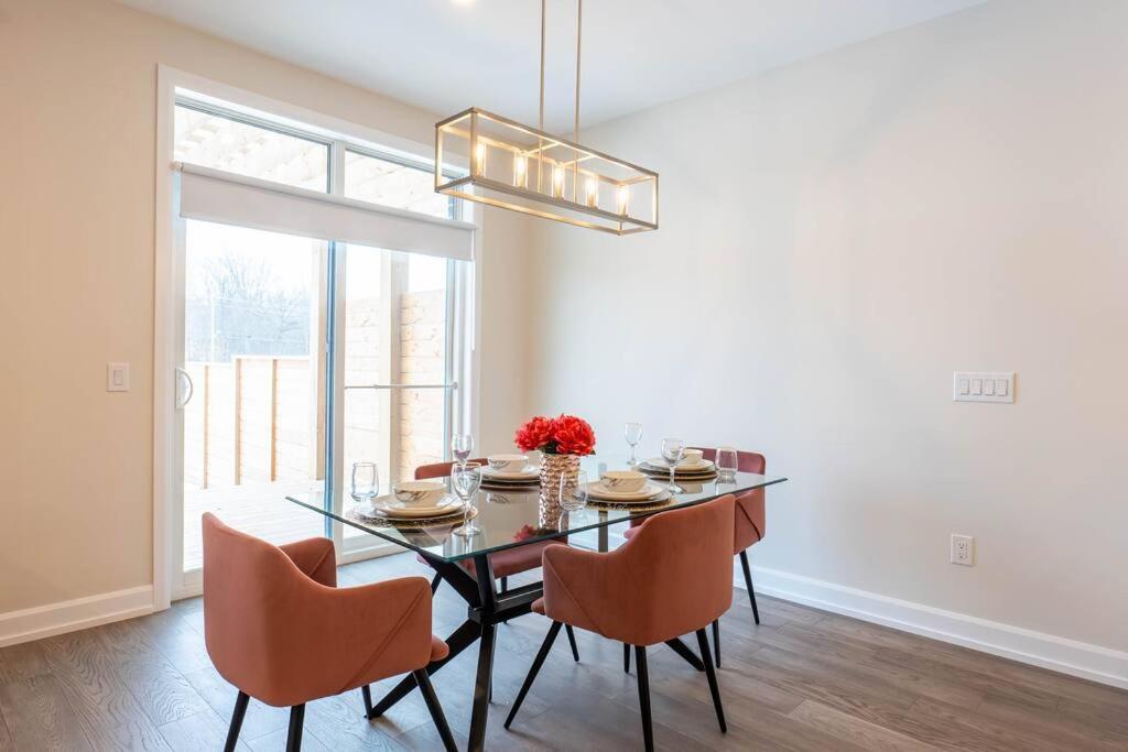 Luxury Niagara 3 Bdr Townhouse /Garage Διαμέρισμα Εξωτερικό φωτογραφία